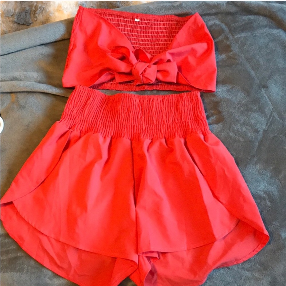 💋 PRINCESS POLLY two-piece set!